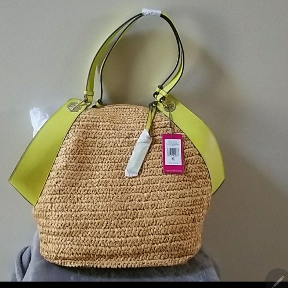 Vince Camuto
